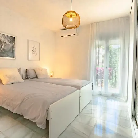 Appartamento Amazing 2 Bedroom In Jardines Fuentes *